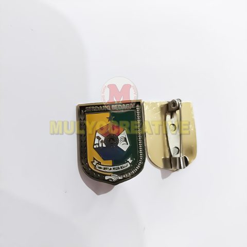 Pesan Bros Serdang Bedagai Warna Bahan Logam