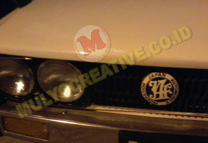 Contoh pemasangan emblem grill jaf.