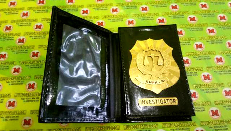 Contoh Dompet Lencana Kalung (Investigator)