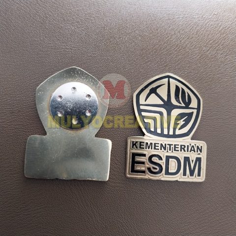 Pesan Pin Kementerian ESDM Magnet
